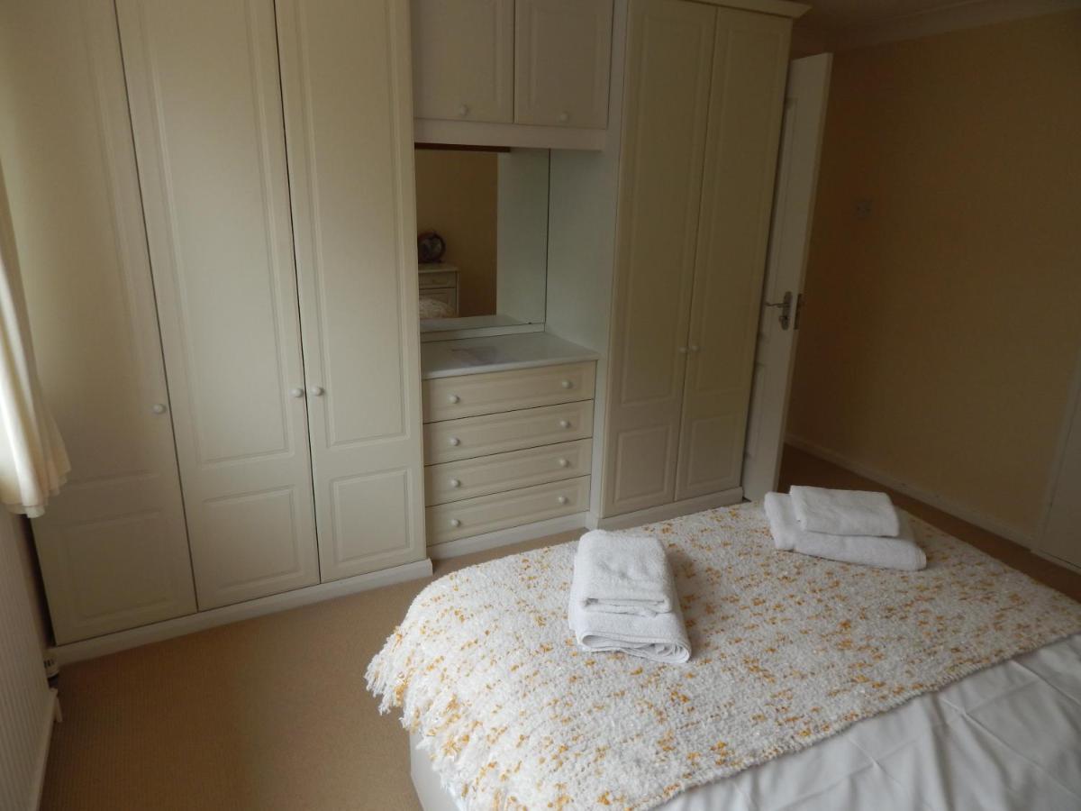 Spacious 3 Bdr House With Private Parking Spaces - Families- Corporate Groups * Cambridge (Cambridgeshire)