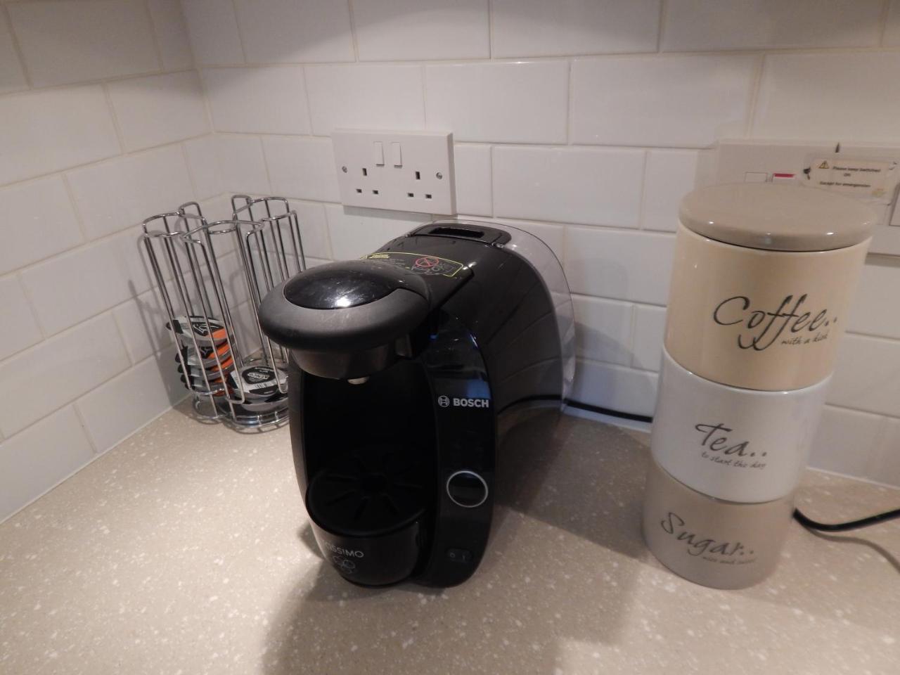 Holiday home Spacious 3 Bdr House With Private Parking Spaces - Families- Corporate Groups